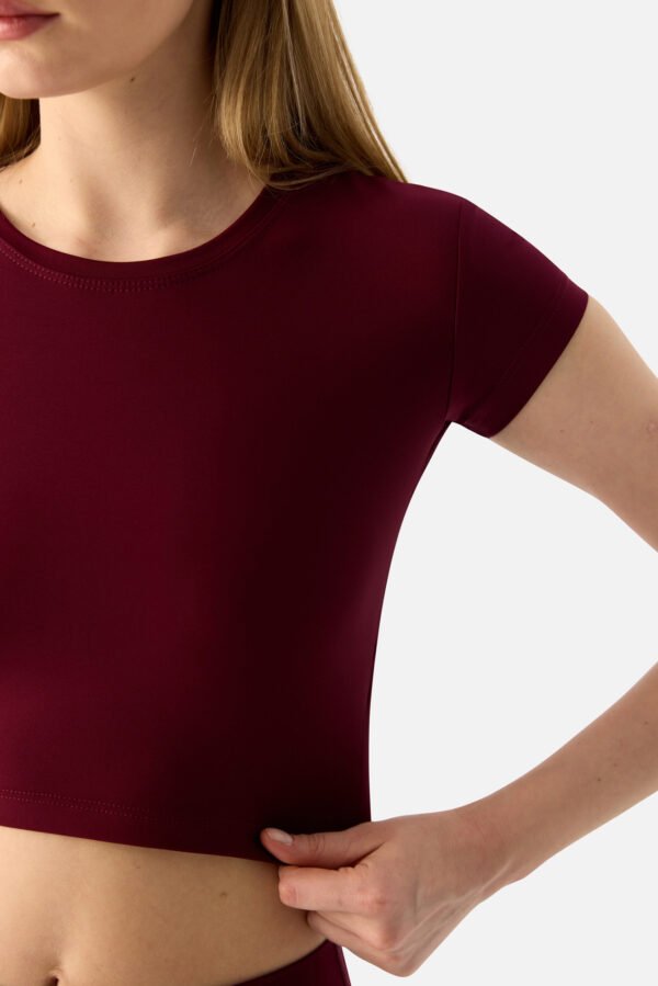 Melina Short Sleeve Crop Top Maroon - Image 4
